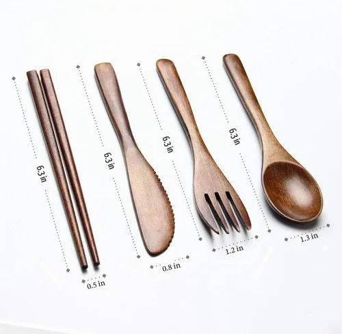 Vista 2 de Juego de cubiertos de madera portátiles para viajes y campamento, juego de 4 piezas con cuchara de madera reutilizable, tenedor, cuchillo y palillos