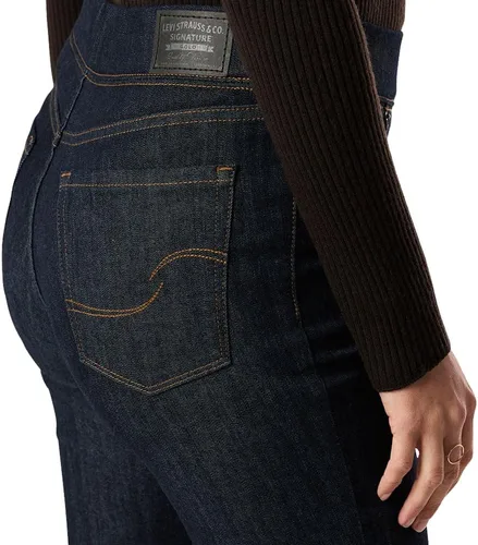 Vista 4 de Levi Strauss Signature Gold Jeans de corte de bota totalmente moldeadores (También disponible en Plus)