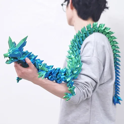 Vista 8 de Juguetes para ansiedad de dragón de cristal con estampado 3D súper grande de 48.82 pulgadas, figuras de animales extra largas y grandes, decoración