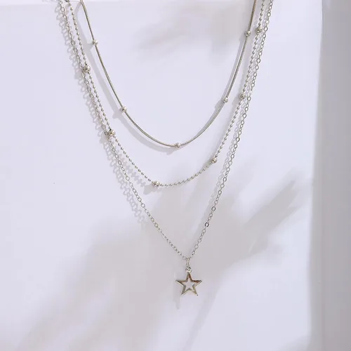 Vista 5 de YienDoo Gargantilla de estrella bohemia en capas, collar con dije de estrella plateada, collar de cuentas de satélite, gargantilla vintage