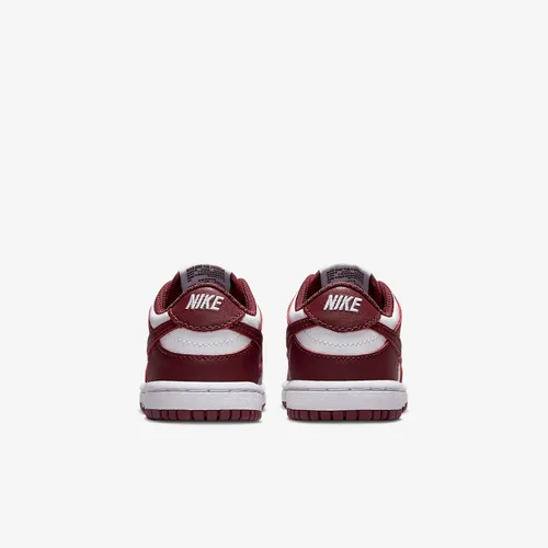 Vista 631 de Nike Kid's Dunk Low Sneaker