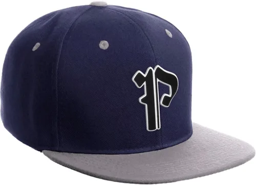 Vista 667 de Daxton Gorra clásica con visera de billete plano con letras del alfabeto inglés antiguo de la A a la Z