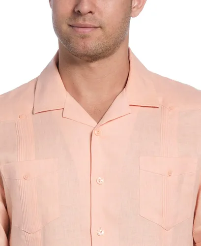 Vista 3 de Cubavera Camisa guayabera de manga corta con botones para hombre, 100% lino, cuatro bolsillos, cuello de campamento, detalle de pintuck, ligera