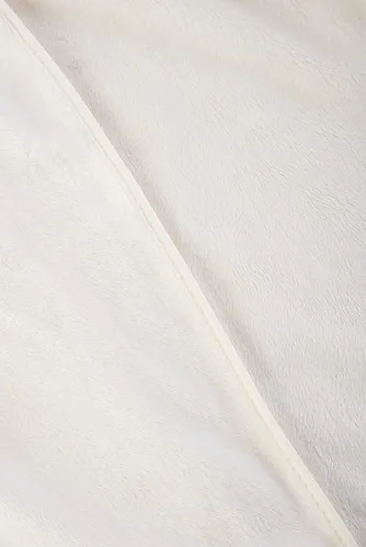 Vista 4 de Cloud 9Micro Plush Spa Wrap (Arena)