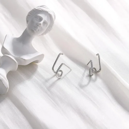 Vista 5 de Aretes de garra de plata de ley 925, aretes de garra para mujer, aretes que parecen múltiples piercings, aretes de oruga y plata para adolescentes