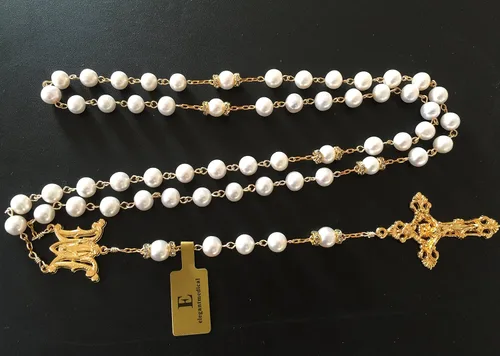 Vista 6 de elegantmedical Collar de perlas de perlas reales de brillo católico hecho a mano de 0.315 in, rosario de 5 décadas y caja de crucifijo en cruz