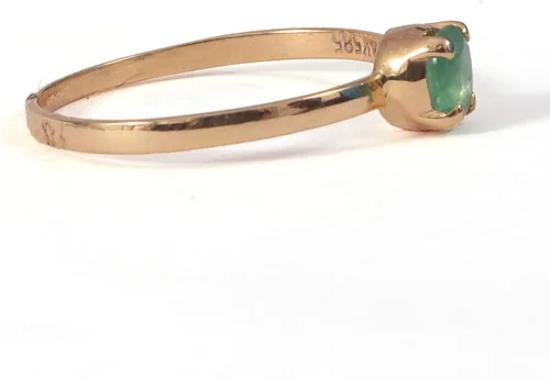 Vista 4 de Tienda Collection - Anillo de oro amarillo liso de 18 quilates para ella, Metal, Esmeralda