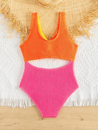 Vista 2 de WDIRARA Traje de baño de una pieza con corte en bloque de color para niña