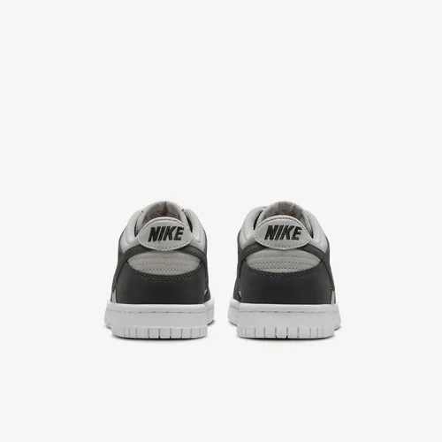 Vista 544 de Nike Kid's Dunk Low Sneaker