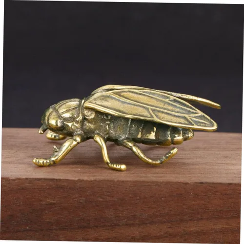 Vista 5 de Yardwe Adornos de cigarra decoraciones para salas de casa Cicadas Escultura Cicadas Figura Pequeña Miniatura Figuritas Delicadas Estatua de Cicadas