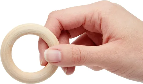 Vista 6 de Juvale Círculos de madera para macramé y manualidades, paquete de 20, círculos de madera natural sin terminar de 2.2 pulgadas de diámetro