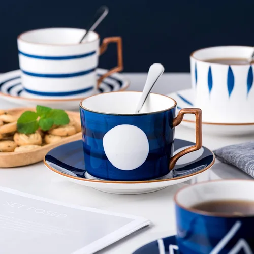 Vista 3 de Jusalpha Estilo japonés impreso a mano - Taza de té de porcelana fina de 7 onzas/taza de café con cuchara y bandeja/platillo, vajilla, porción de 4