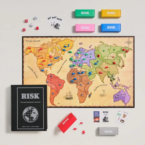 Vista 2 de WS Game Company Risk Vintage Bookshelf Edition Juego de mesa de estrategia