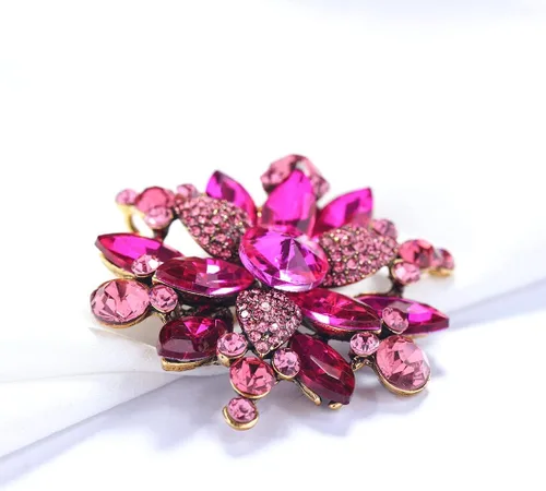 Vista 6 de YOQUCOL Broche con forma de flor de diamantes de imitación de cristal austriaco vintage para mujer