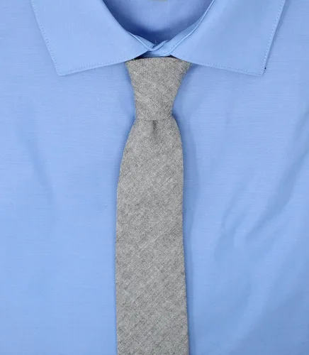 Vista 100 de Corbata delgada de algodón cambray para hombre, estilo desgastado texturizado - 2 1/2 pulgadas de ancho