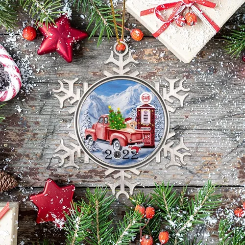 Vista 7 de Adornos de metal de felicitación para perros de invierno, colgante colgante para colgar precios de gasolinera, adornos de Navidad, perro de nieve