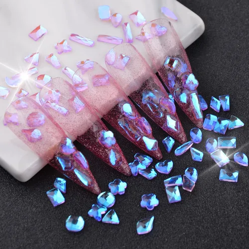 Vista 3 de 100 piezas de diamantes de imitación de cristal Aurora de formas mixtas para arte de uñas, gemas iridiscentes transparentes desnudas con parte