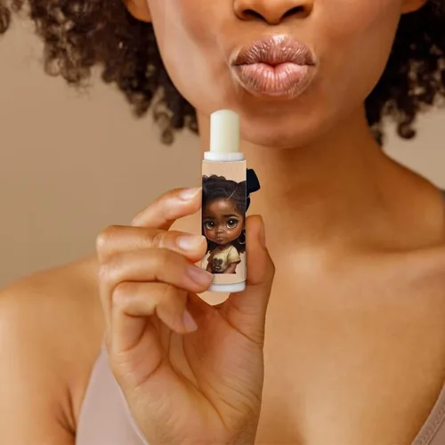Vista 2 de ZOUTAIRONG Lindo soporte para lápiz labial para mujer, llavero para bálsamo labial, clip en la manga, Chica negra africana 2