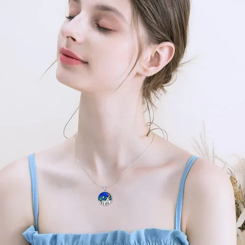 Vista 4 de Collar de plata de ley con pingüinosdelfínmariposacolibrímontañalibélulabFFperezosocalaveracalabazabautismo regalo de joyería para mujeres