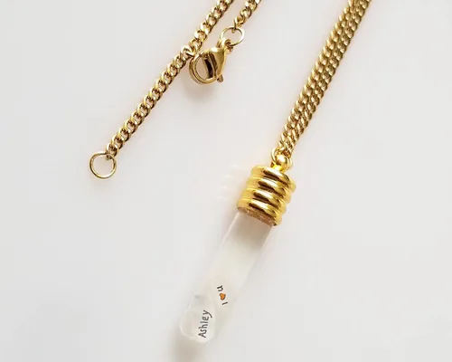 Vista 2 de Customized personalized name on a grain of rice- Necklace, keychain or both with a 2mm stainless steel figaro chain