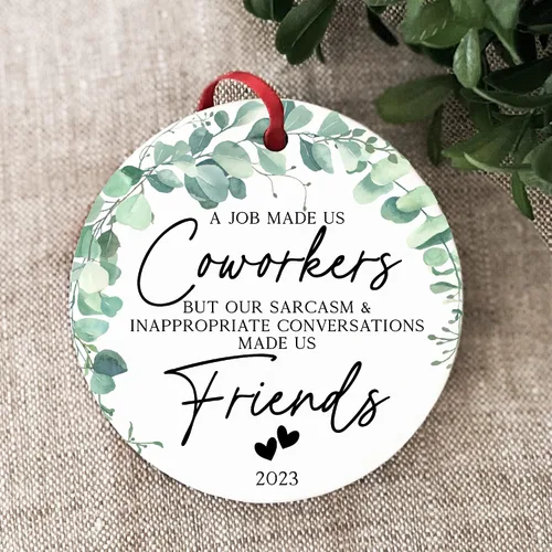 Vista 7 de A Job Made Us Coworkers Funny Ornament - Recuerdo para el trabajo mejor amiga para intercambio de mujeres, boca de orinal sarcástica novia