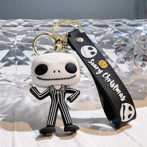Vista 4 de 5 llaveros inspirados en Nightmare Before para regalo de Navidad, regalo de cumpleaños, suministros de fiesta para niños, mochila y bolso para niños