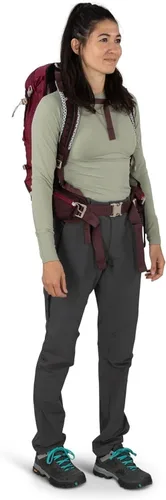 Vista 7 de Osprey Sirrus 24L Mochila de senderismo para mujer, Púrpura Elderberry/Chiru Tan