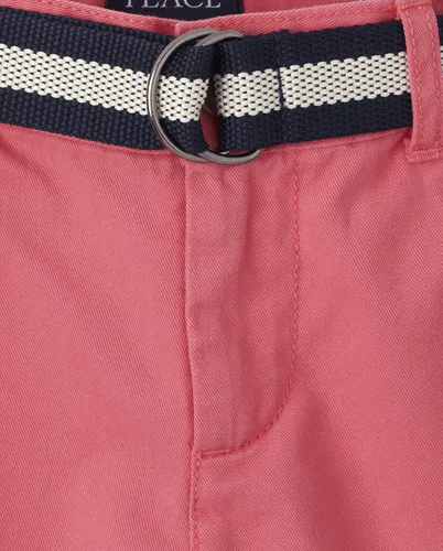 Vista 2 de The Children's Place Pantalones cortos chinos con cinturón para niños