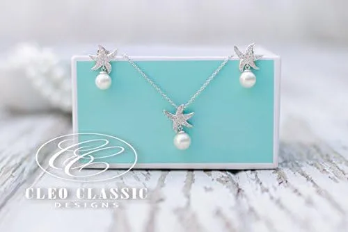 Vista 6 de Cleo Classic Designs - Juego de pendientes y collar con perlas de imitación de circonita cúbica chapada en oro blanco