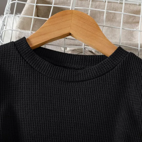 Vista 4 de Conjunto de ropa de manga larga con cuello redondo y pantalones de piel sintética para niñas pequeñas