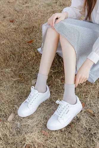 Vista 2 de SRYL Calcetines casuales de algodón de moda para mujer W1005