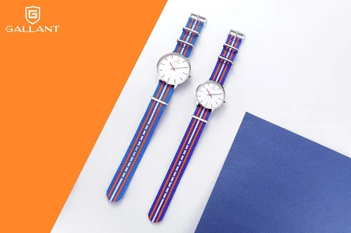 Vista 2 de Reloj de pulsera de cuarzo para parejas de hombres y mujeres, reloj de pulsera de acero ultra fino casual clásico de malla para él y para ella