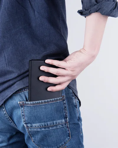 Vista 4 de Samsers Teclado Bluetooth plegable, teclado inalámbrico portátil con soporte de soporte, recargable de tamaño completo ultra delgado plegable