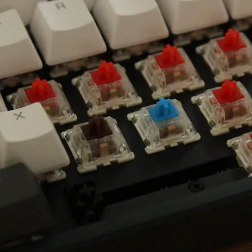 Vista 2 de Keychron K2 - Teclado mecánico con cable Bluetooth inalámbrico y USB con 75 de diseño y 84 teclas intercambiables en caliente para Mac