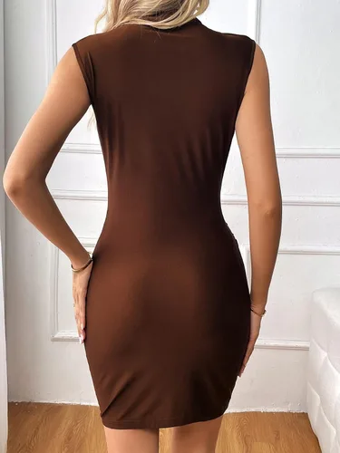 Vista 2 de Verdusa Vestido corto ajustado sin mangas con cuello alto falso para mujer