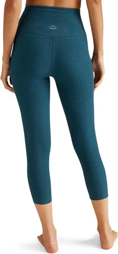 Vista 2 de Beyond Yoga Leggings capri de cintura alta para mujer