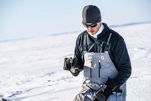 Vista 3 de Striker ICE Apex Baberos de pesca impermeables cálidos para hombres con aislamiento Primaloft
