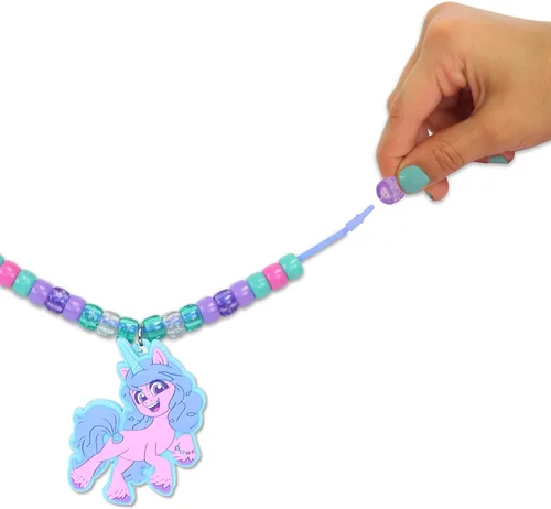 Vista 5 de Tara Toy My Little Pony: A New Generation - Actividad para hacer collares, multicolor Crea 5 collares con cuentas de colores y dijes de goma