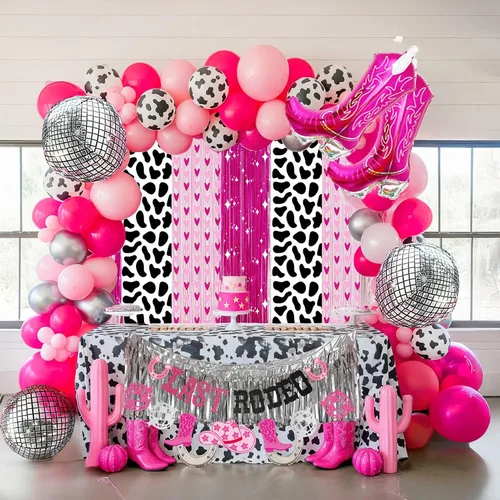 Vista 8 de Decoración de fiesta de despedida de soltera de vaquera con arco de globos de color rosa intenso y plateado, botas de disco con estampado de vaca
