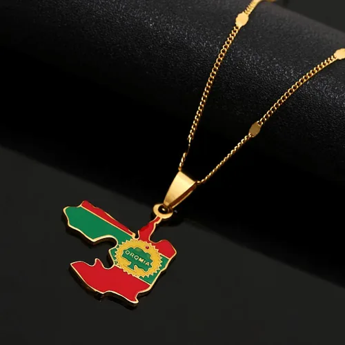 Vista 3 de Collar con colgante de mapa de Oromia de acero inoxidable