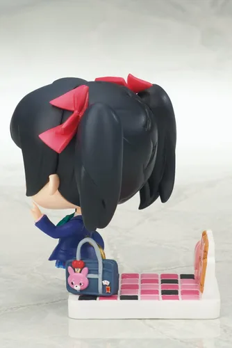 Vista 5 de Broccoli Love Live: Figura de Niko Yazawa con soporte para teléfono inteligente