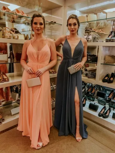 Vista 5 de Clothfun Vestidos de dama de honor con cuello en V para mujer, vestidos formales largos y simples con abertura Cf078