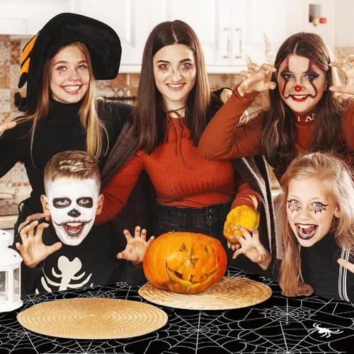 Vista 5 de Mantel de plástico de telaraña de Halloween de 3 piezas de 54 x 108 pulgadas - Telaraña negra y blanca con patrones de arañas, cubierta de mesa
