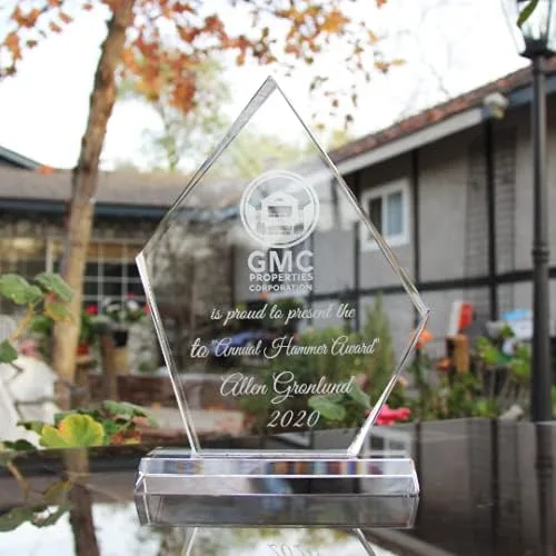 Vista 2 de Premio personalizado de cristal para empleados, apreciación de la jubilación, regalo único de jubilación para gerente, personal, premio