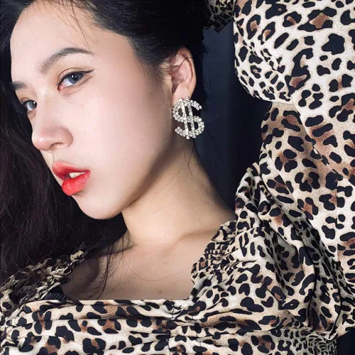 Vista 4 de Aretes de cristal con signo de dólar para mujer, aretes colgantes con declaración de dinero, colección KELMALL