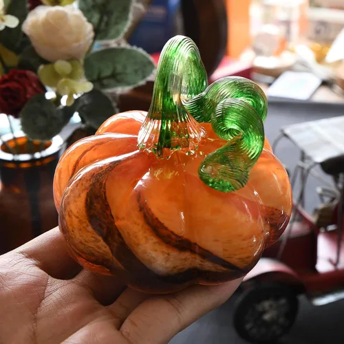 Vista 5 de Figura de calabaza de cristal soplado a mano de 3 pulgadas, pisapapeles de calabaza de cristal marrón grande, calabazas de Acción de Gracias