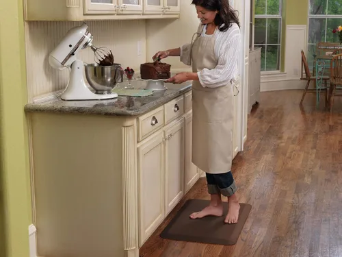 Vista 2 de NewLife por GelPro Alfombrilla antifatiga de grado profesional para cocina y oficina de bio-espuma con fondo antideslizante para la salud y el TIERRA