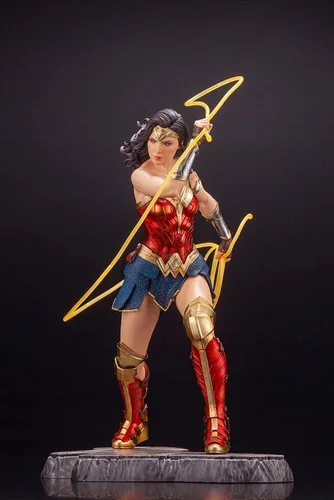 Vista 10 de Kotobukiya ARTFX DC Universe Wonder Woman WW84-1/6 Figura completa