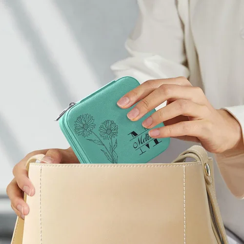 Vista 7 de Caja de joyería de viaje personalizada de flores verdes de piel sintética portátil personalizable organizador de viaje pequeño joyero para anillos