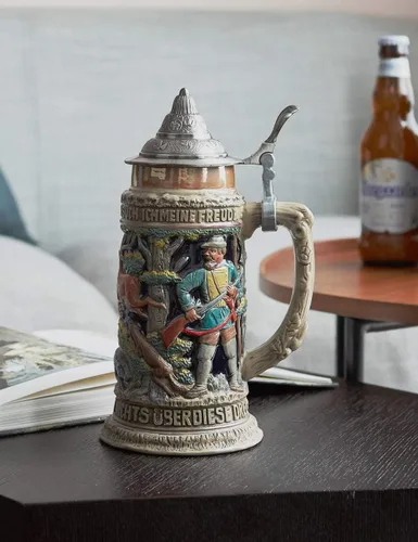 Vista 3 de HAUCOZE Taza de cerveza alemana para caza, jarras vikingas con tapa de peltre, regalos de cumpleaños para hombres, padre, marido, 0.6 litros